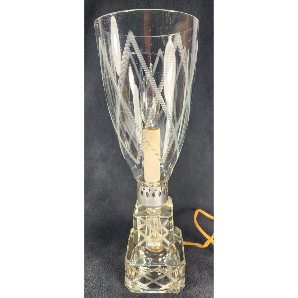 Exquisite 1940s Crystal Stacked‎ Cube Diamond Etched Lamp Hurricane Shade